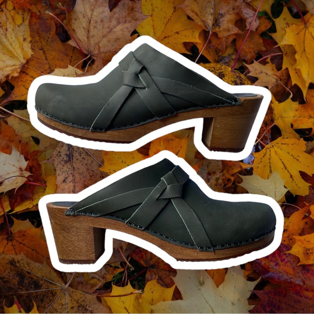 Sanita Manuella Leather Clogs